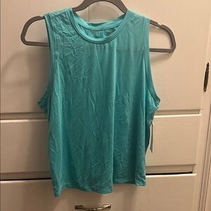 NWT Sleeveless Teal Women's Top ON Dri fit crop